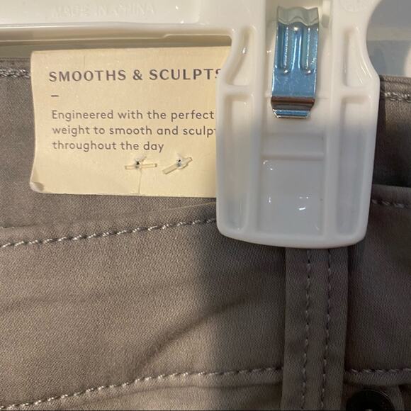 High-Rise Womens Jeans Size 24 Fly Button Skinny NWT Universal Thread - Picture 6 of 8